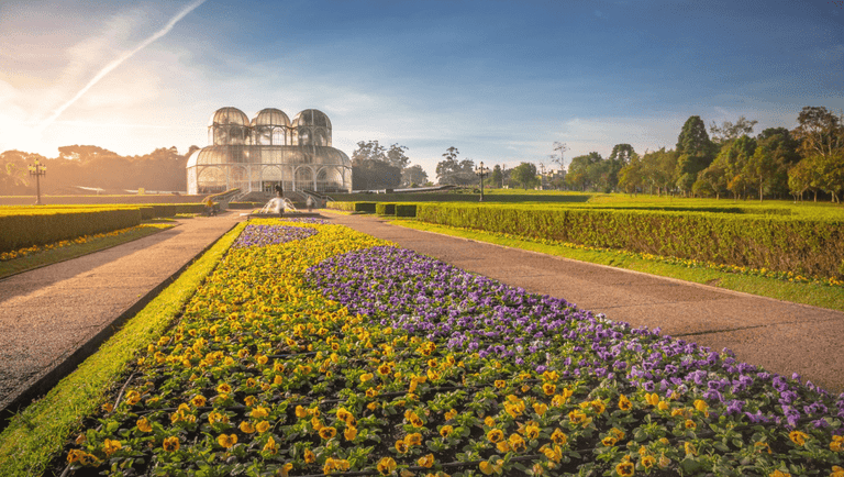 Verão no Paraná: o encontro entre a força das águas, a natureza preservada e a gastronomia típica